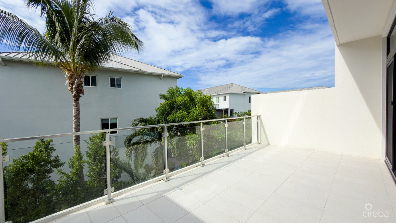 Bahia  Corner Townhouse 3 Bed