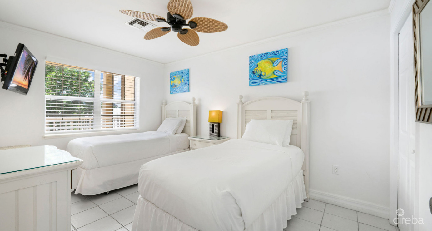 Regal Beach Club  523