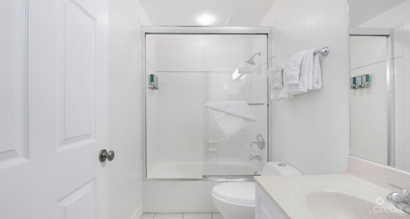 Regal Beach Club  523