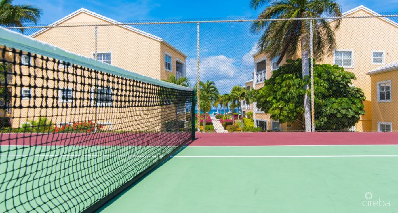 Regal Beach Club  523