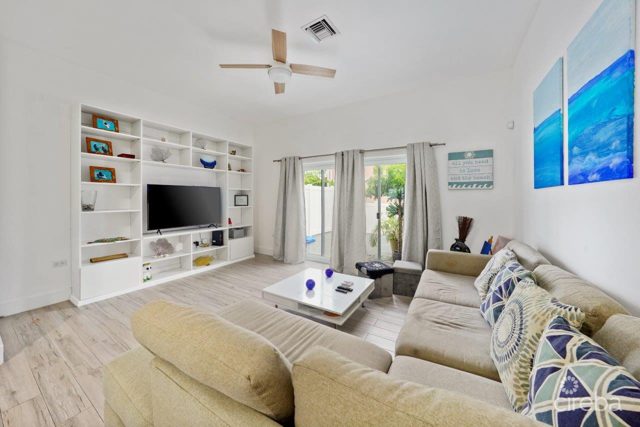 Mantras 2 Bed Modern Close To The Beach