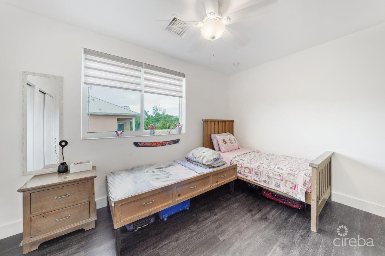 Mantras 2 Bed Modern Close To The Beach