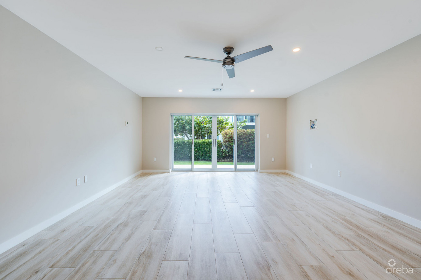 Downtown Reach - Ground Floor - One Bedroom