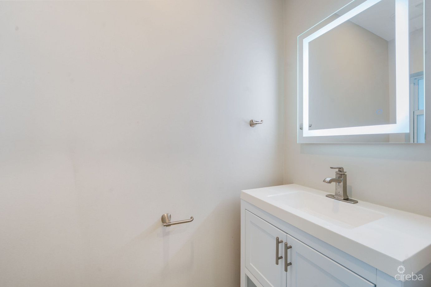 Downtown Reach - Ground Floor - One Bedroom