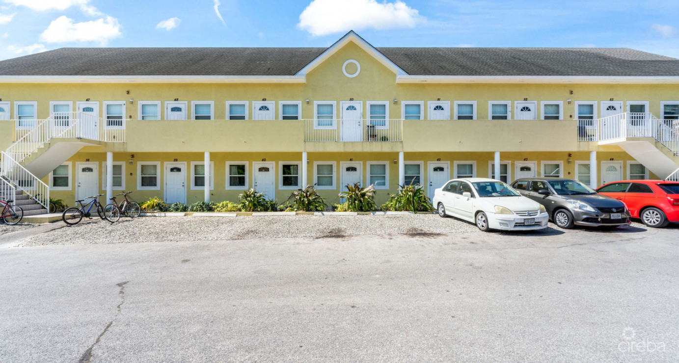 #25 Executive Suites, Prime Location  1 Bed Middle Unit