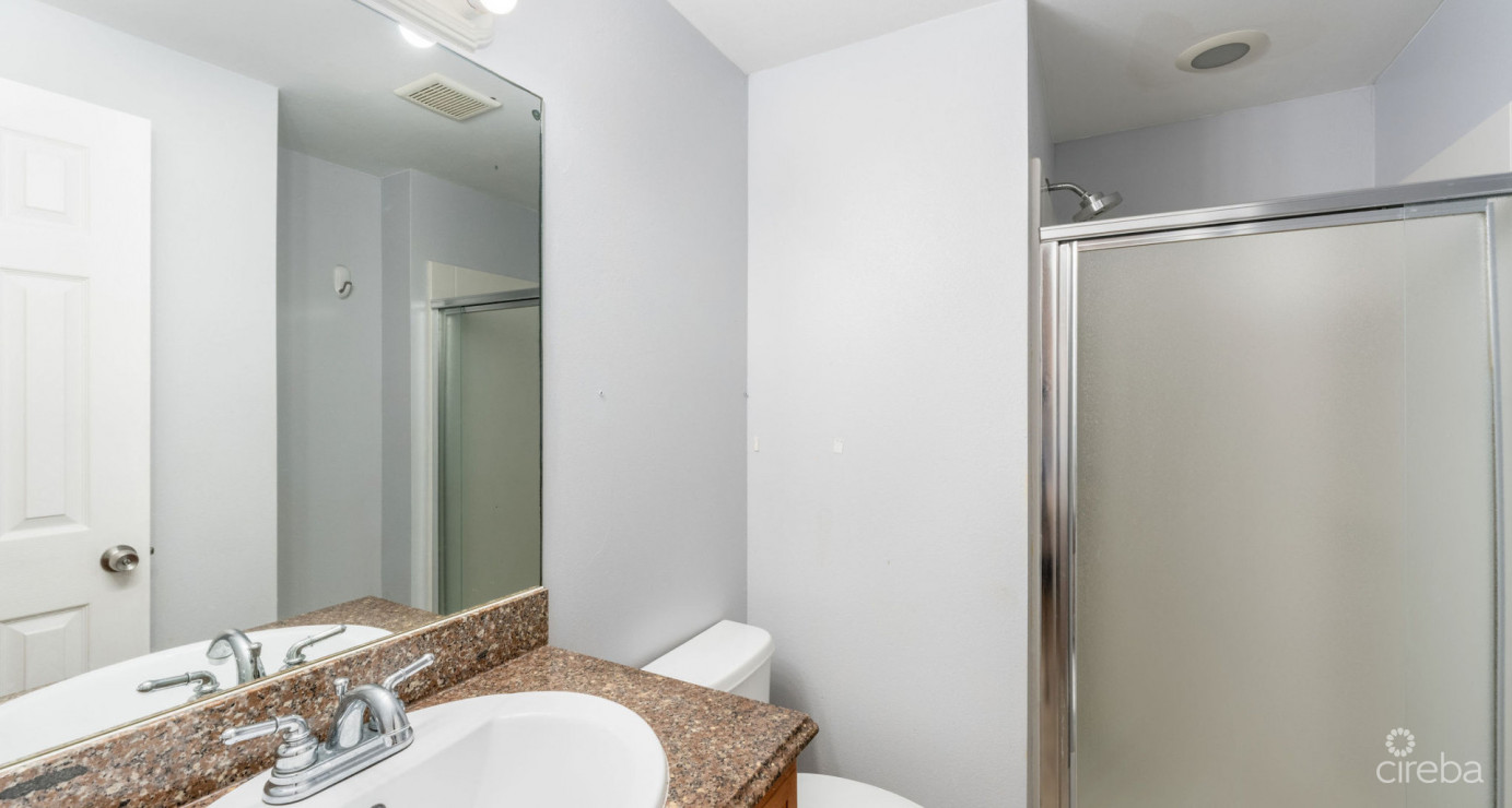 #25 Executive Suites, Prime Location  1 Bed Middle Unit