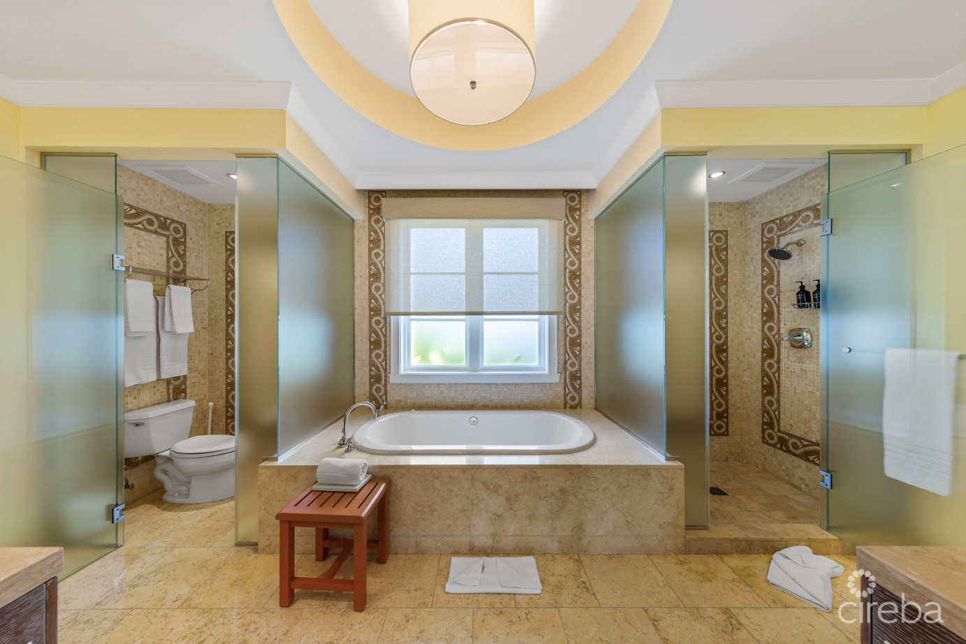 Ritz Carlton - Exclusive Resorts Residence