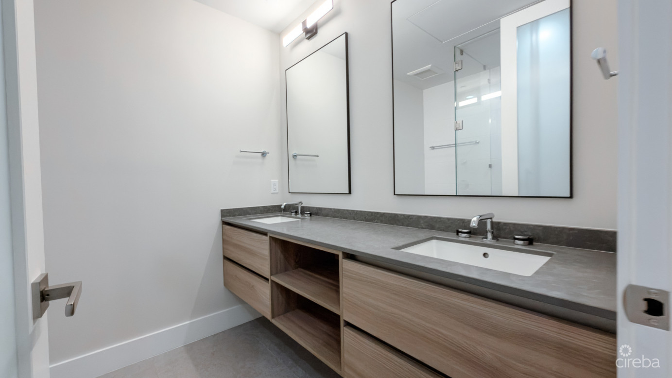 Point West 5 Bedroom Waterfront Residence