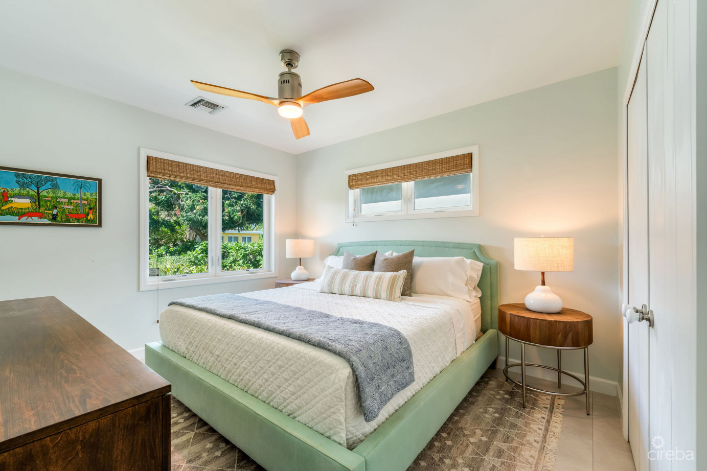 Timeless Designer South Sound Home With Pool  And Guest Cottage