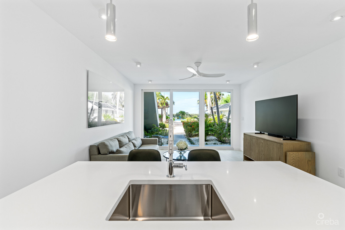 Beachfront Condo Island Pine Villas