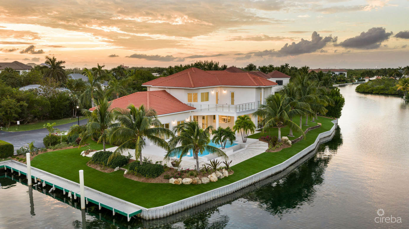 Vista Del Mar  A Reimagined Waterfront Estate