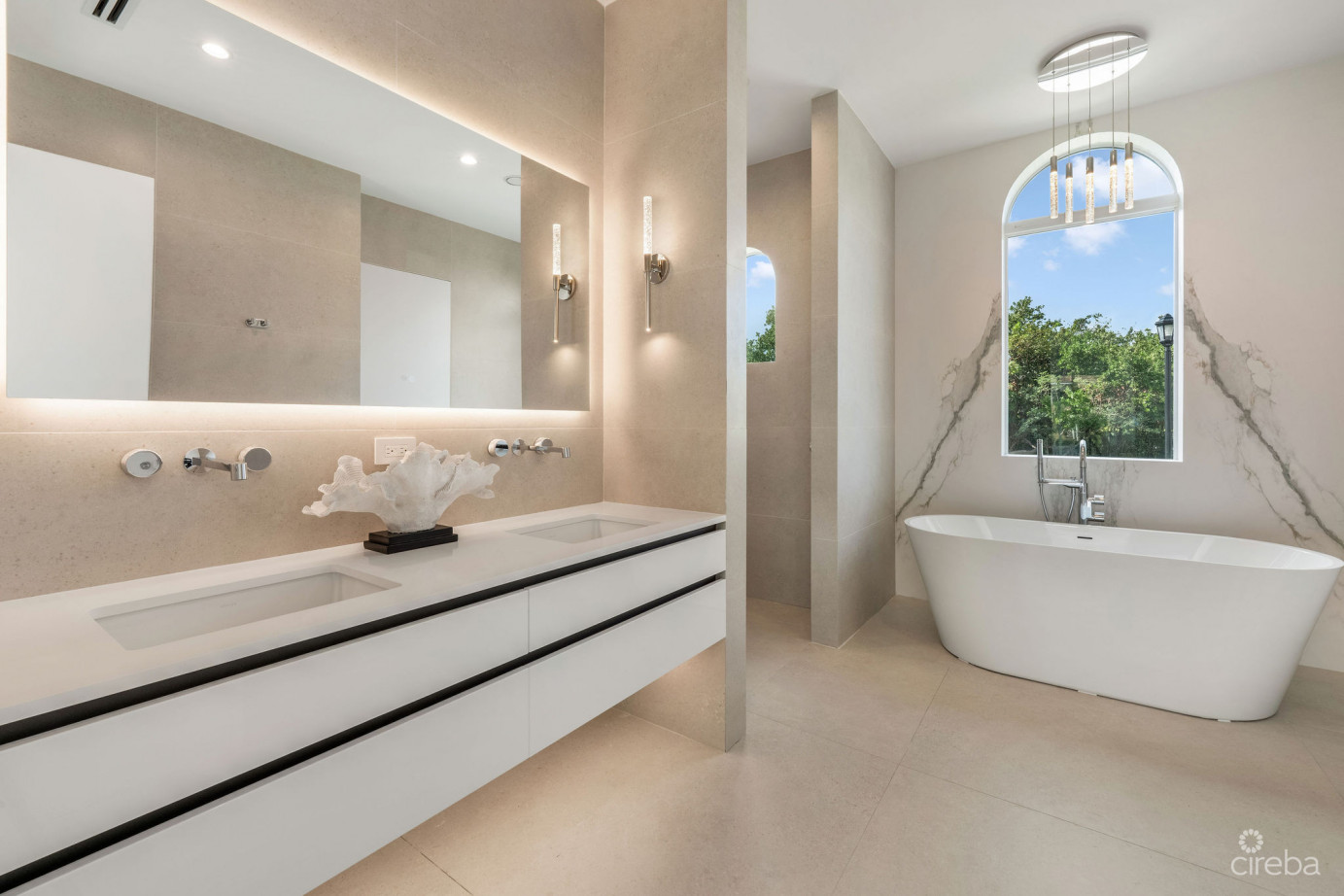 Vista Del Mar  A Reimagined Waterfront Estate