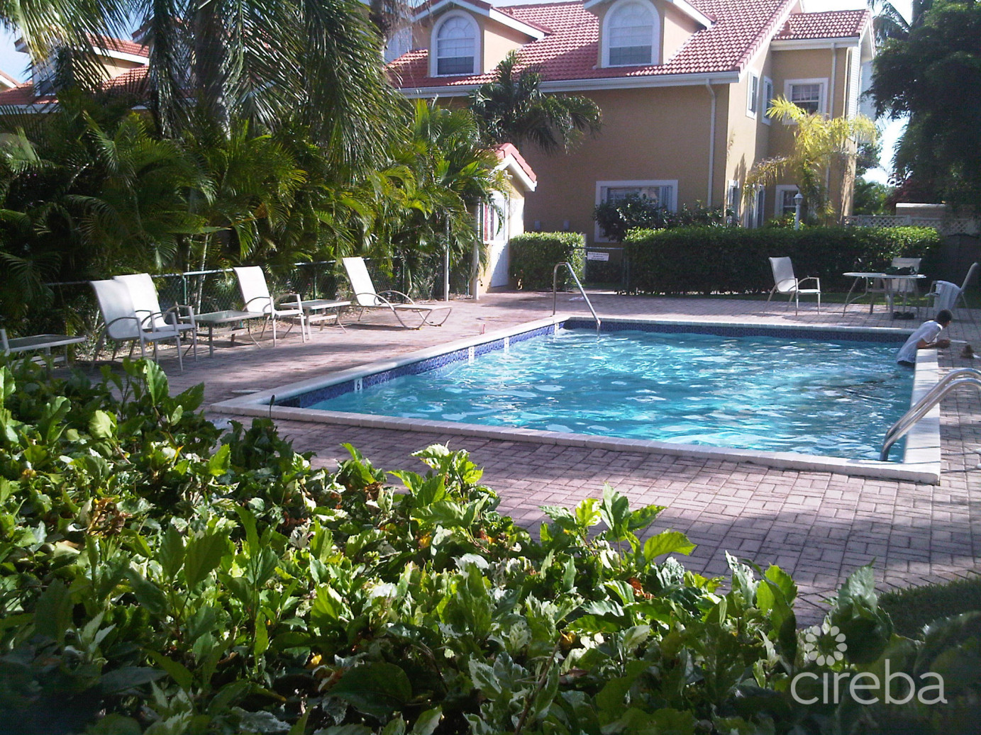 Fountain Court 3 Bed Plus Den