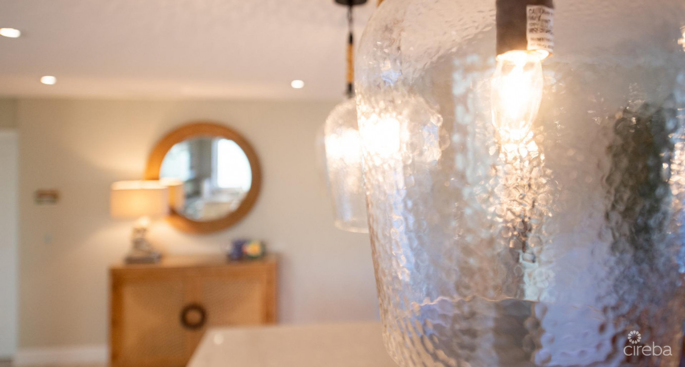 Crescent Point Unit #14  Seven Mile Beach