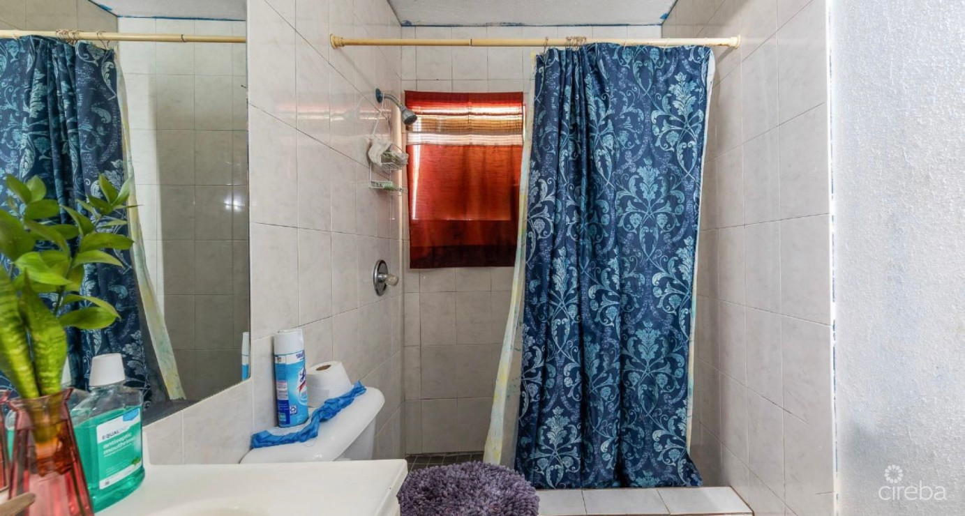 West Bay Multi Unit Income Producing Property