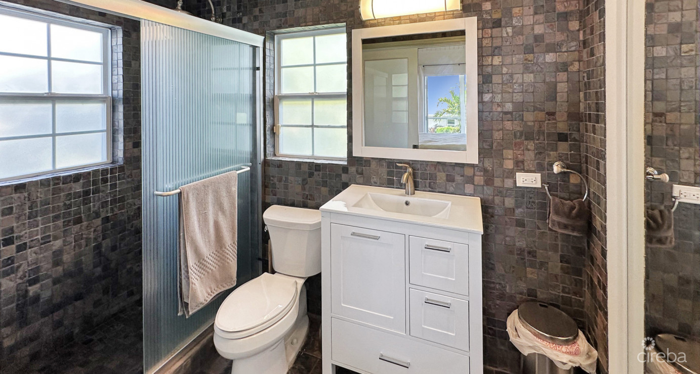 Prospect Reef #7 Oceanfront Cottage