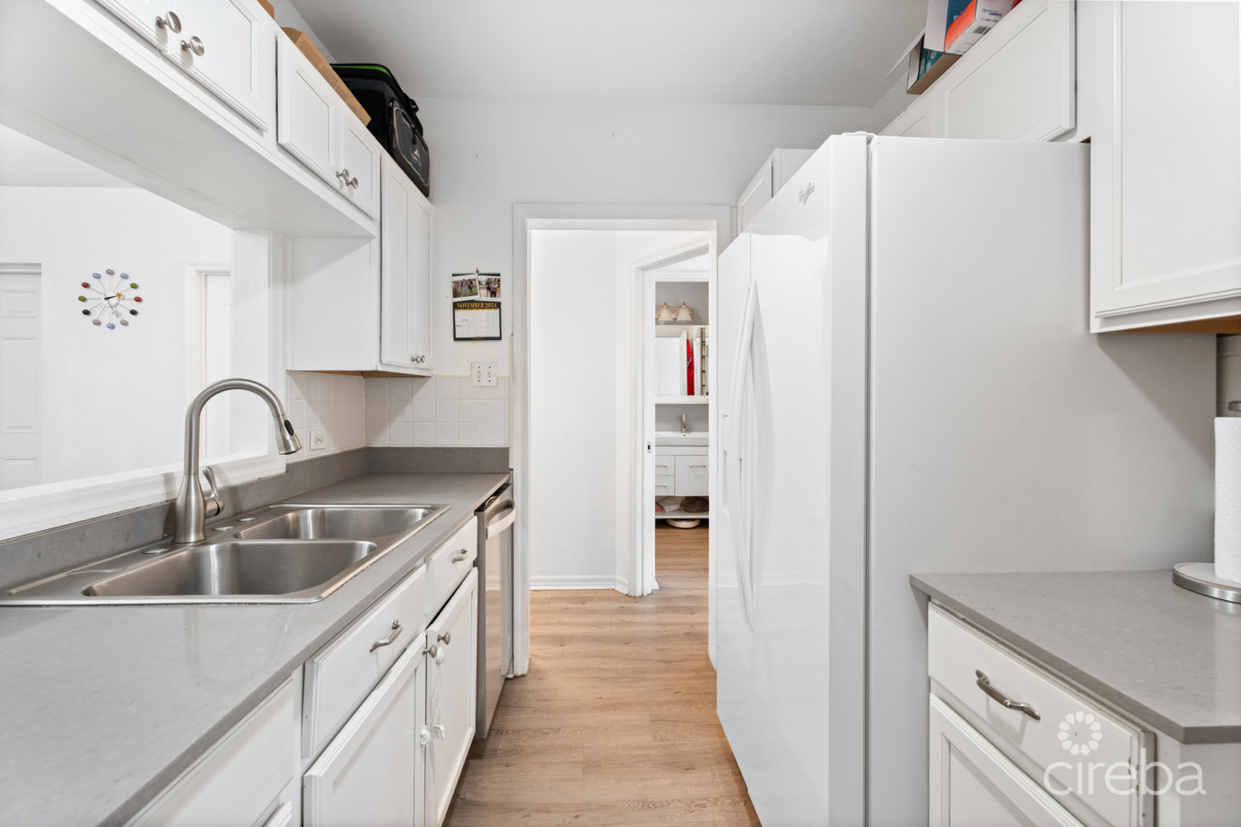 Fountain Court 3 Bed Plus Den