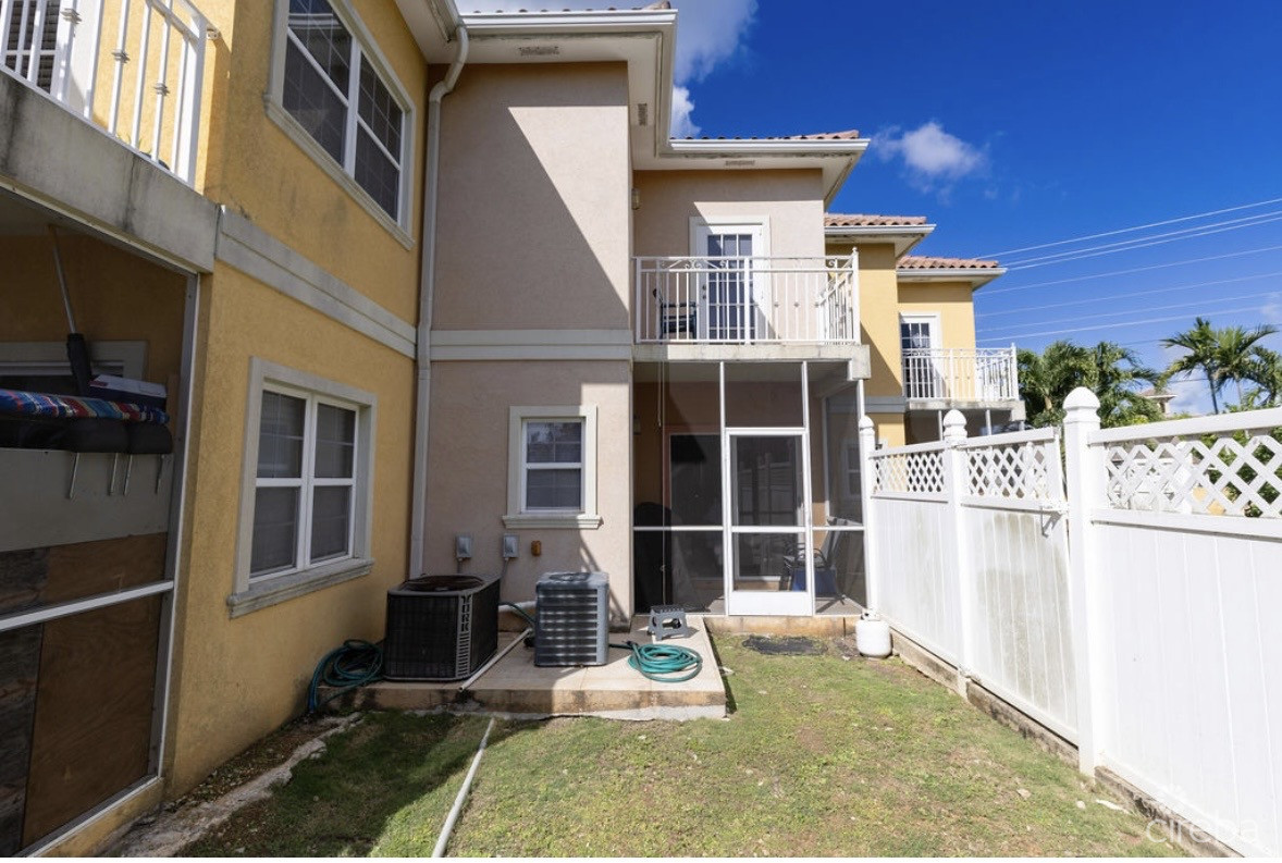 Lower Valley Luxury Townhouse