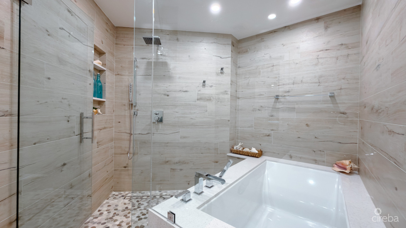 Poinsettia Condo Seven Mile Beach