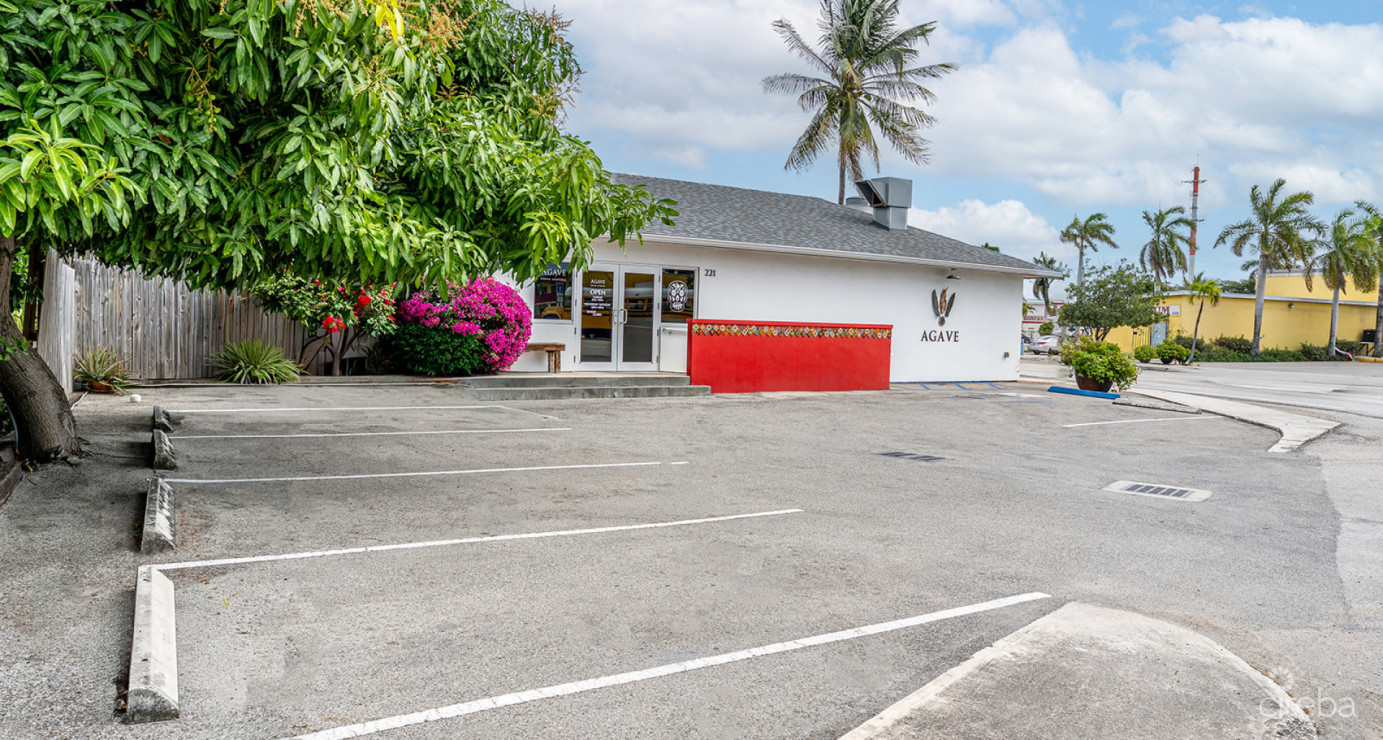 Prime Restaurant Building On Bypass - Fully Fitted And Ready To Trade