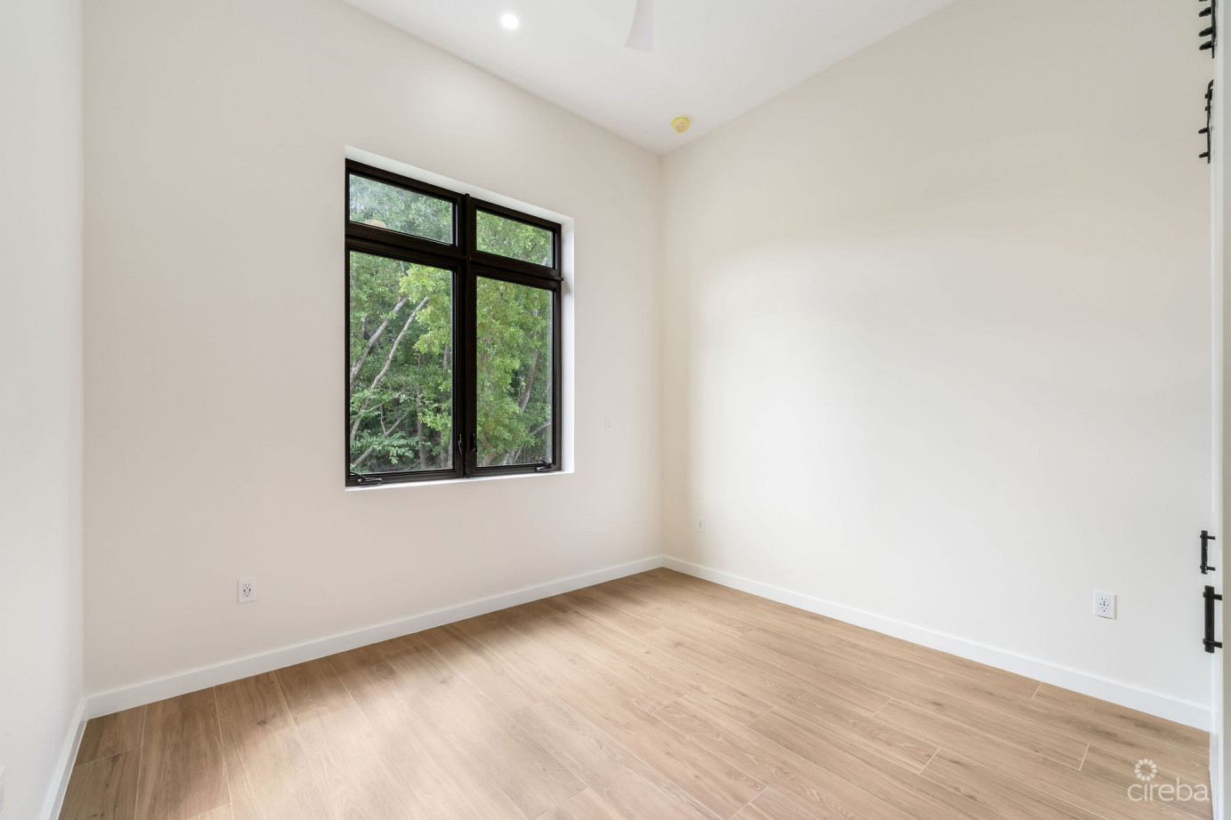 Bel Air Dr, South Sound - Custom New Build