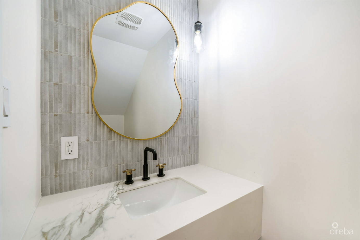 Bel Air Dr, South Sound - Custom New Build