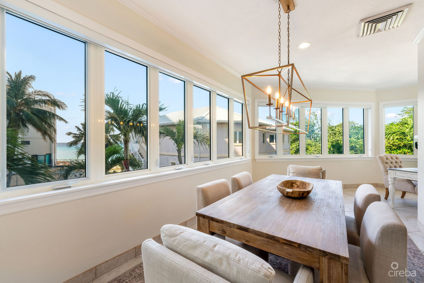 Poinsettia Penthouse B7, Seven Mile Corridor