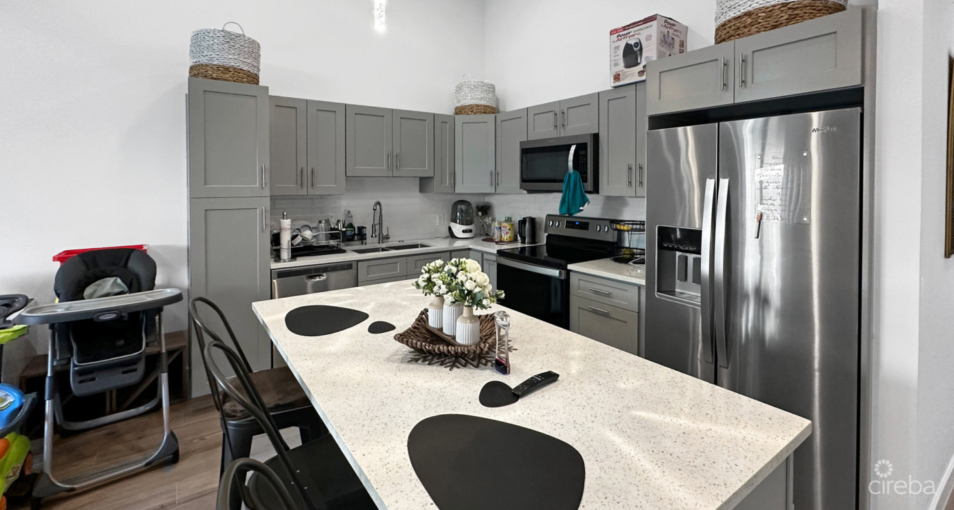 Amaray 1 Bedroom Contemporary Condominium