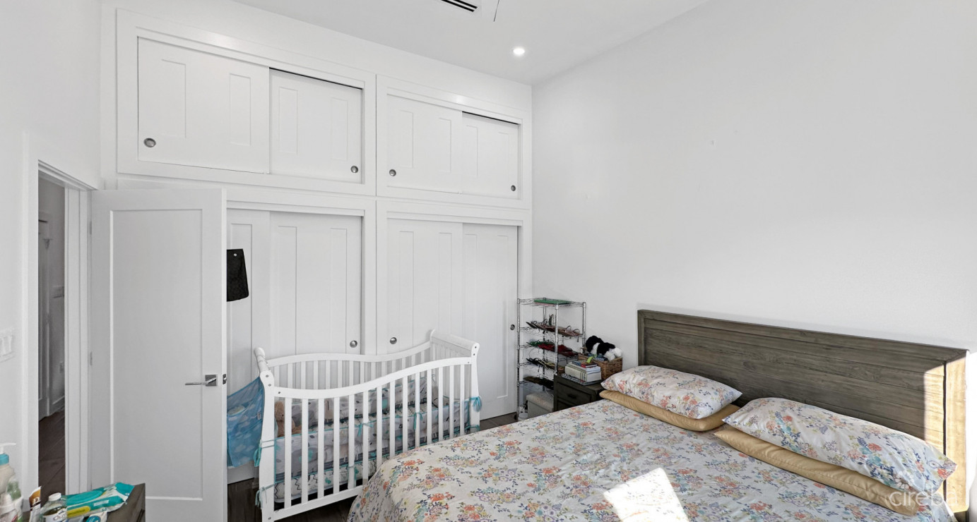 Amaray 1 Bedroom Contemporary Condominium