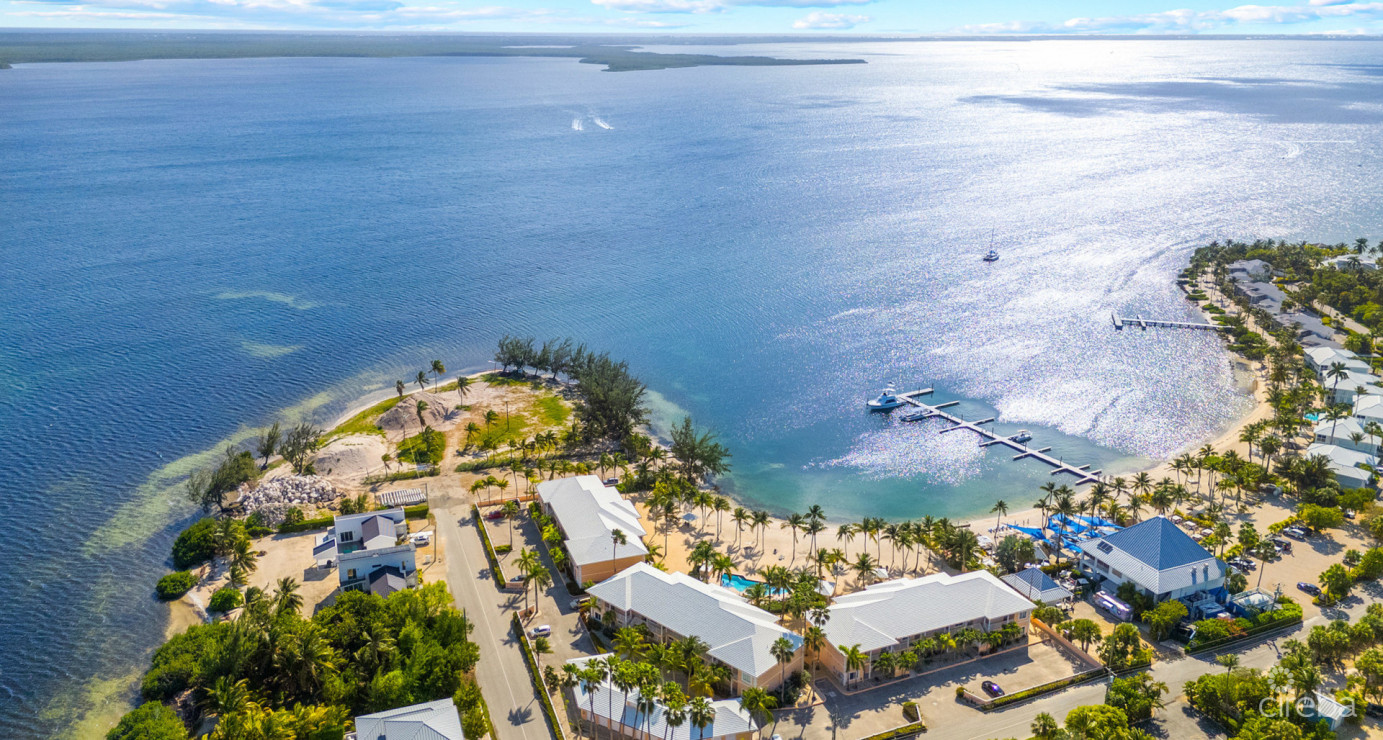 Kaibo Ph 2 #15 (beachfront Gf Just Renovated 2 Bed, 2.5 Bath W/ Storage Unit)