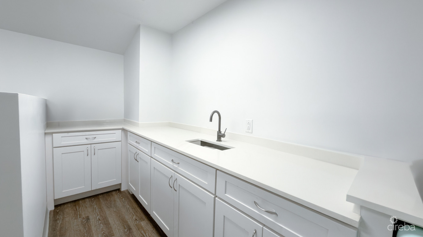 Baracadere Warehouse And Office