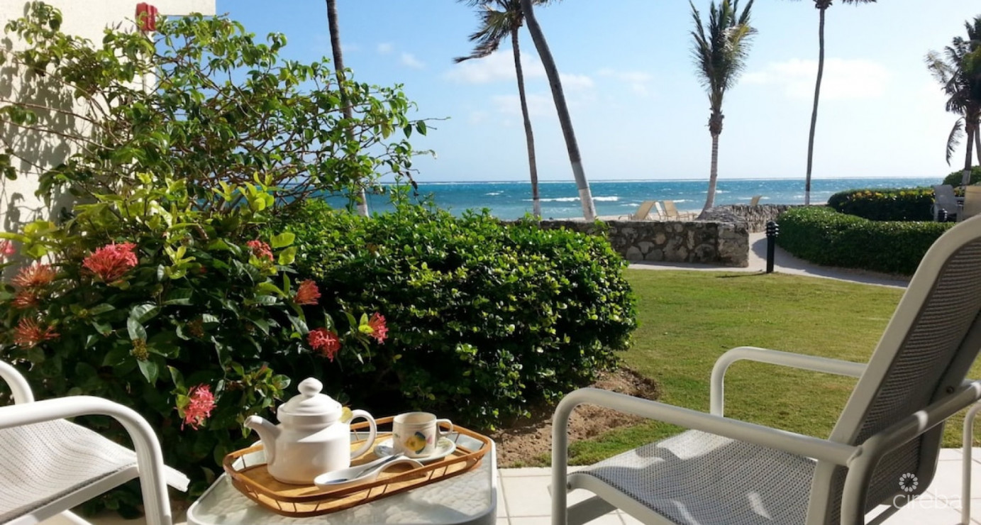 Beachfront #22 Villas Pappagallo