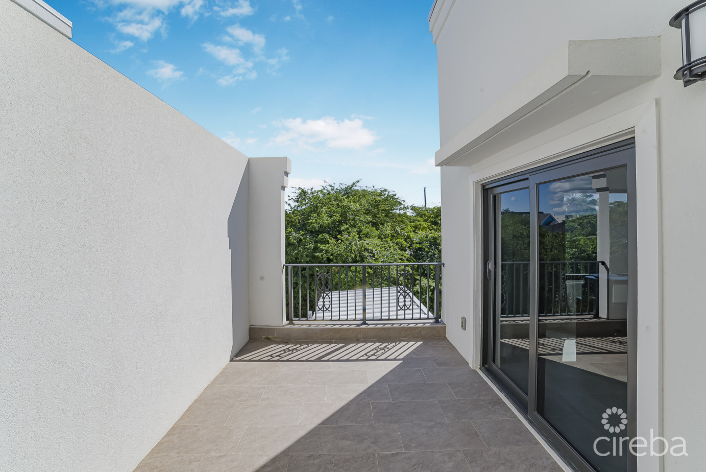 Spacious Modern 4br W/ En-suites & Bonus Room - Gated Community