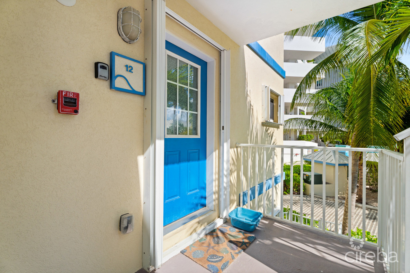 The Retreat 12, Rum Point Condo With Beach View