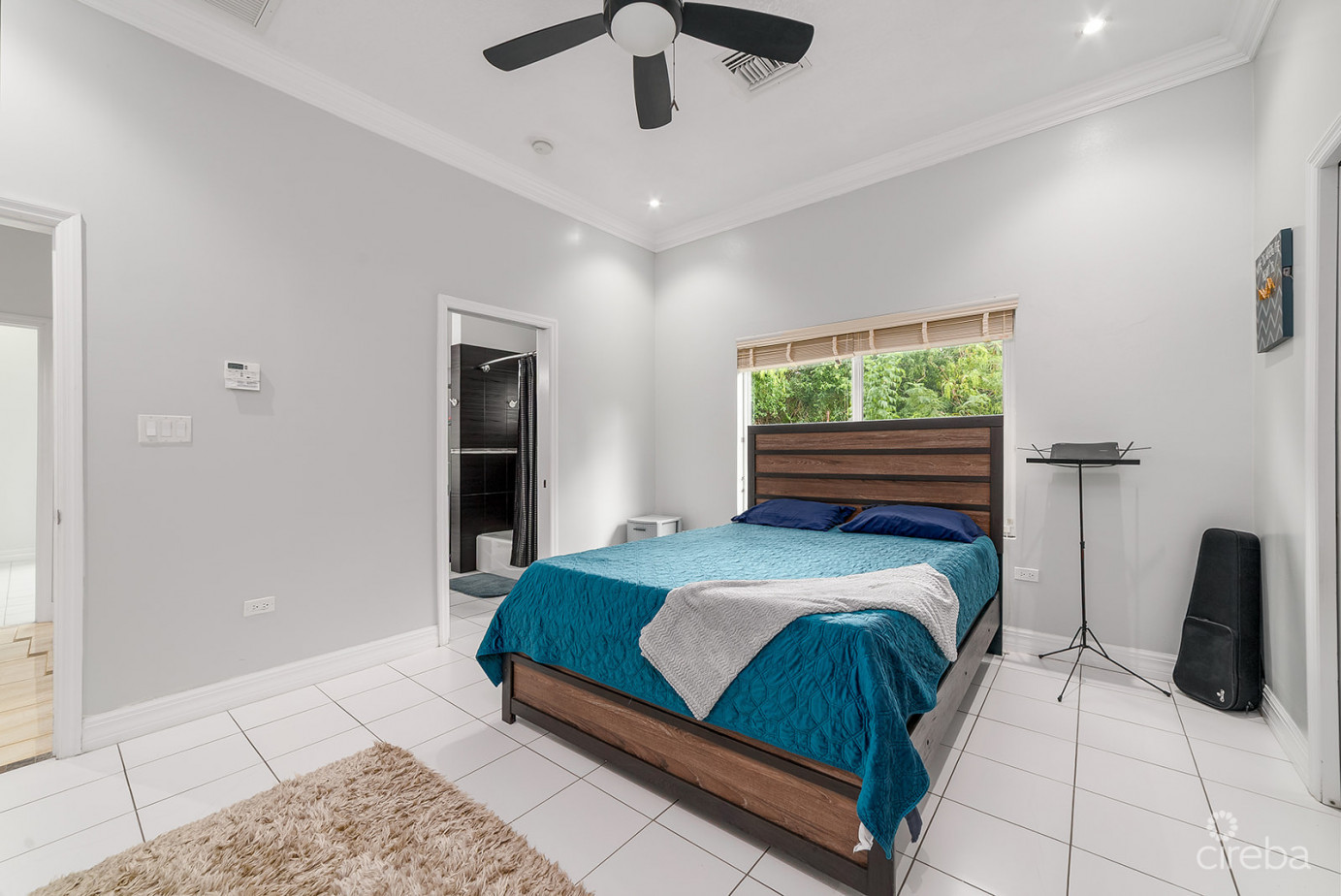 3 Bed Midway Close Family Home