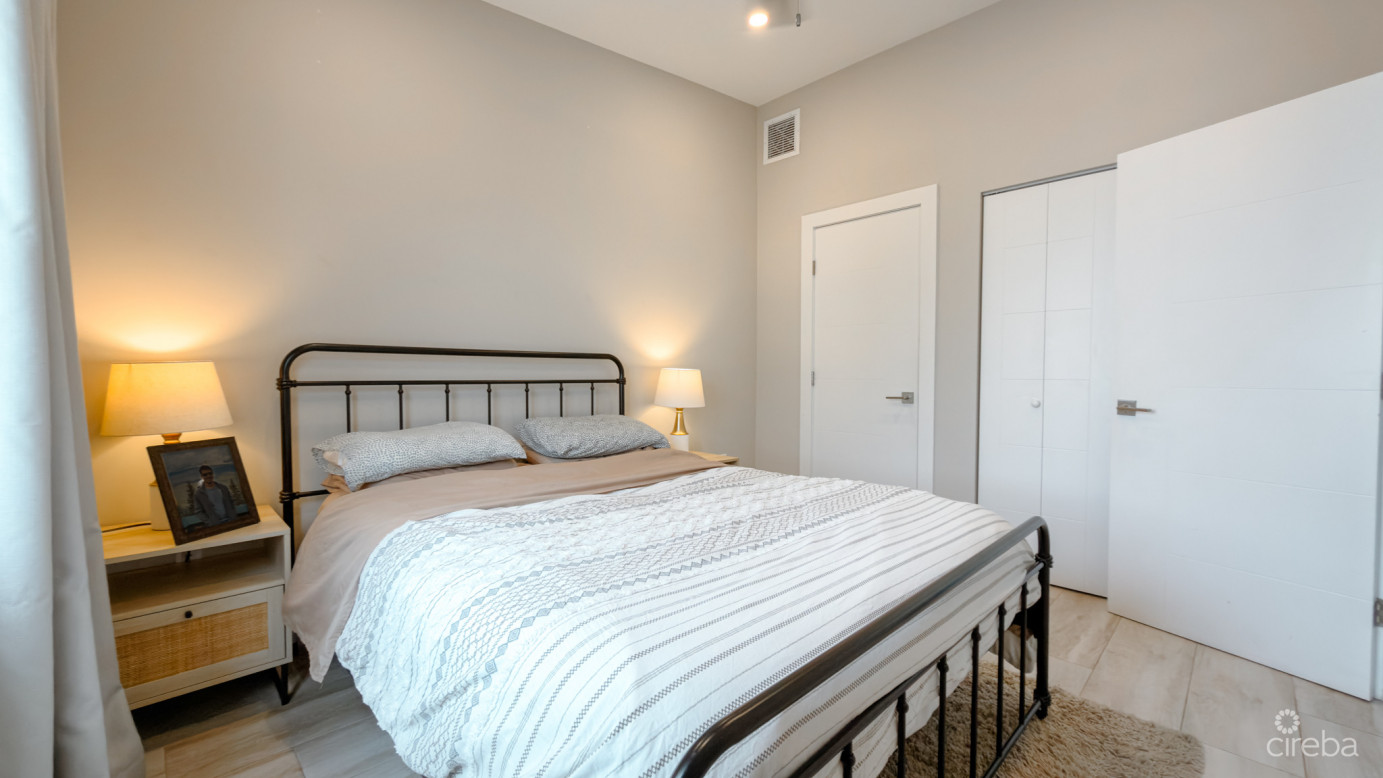 Downtown Reach 1 Bed Condo