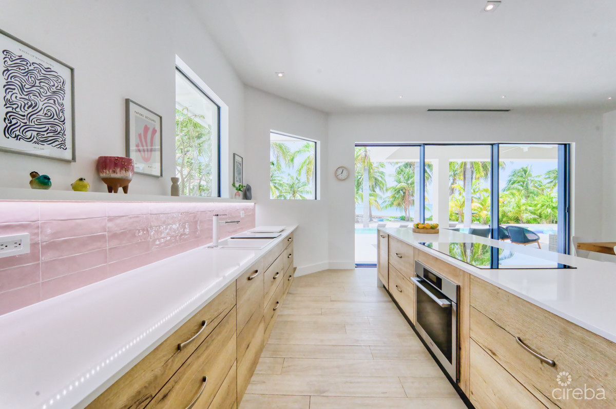 Kai Rose, Cayman Kai Estate