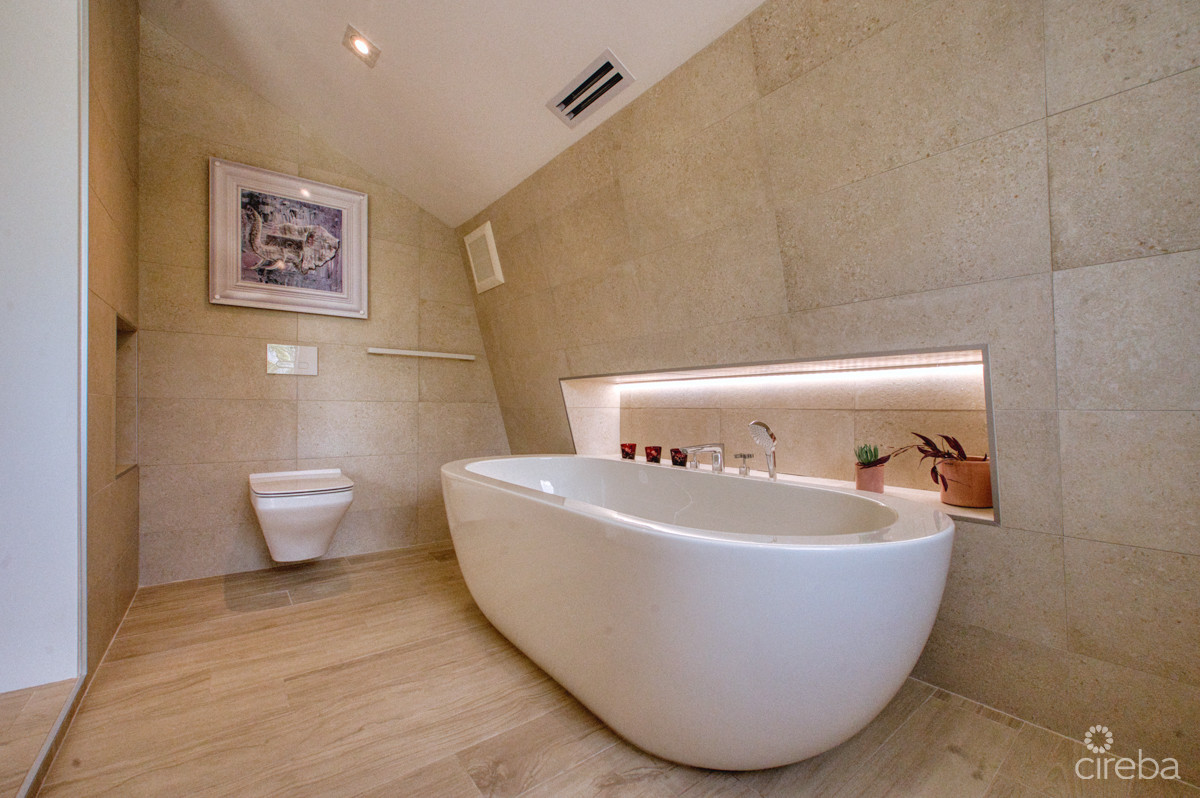 Kai Rose, Cayman Kai Estate