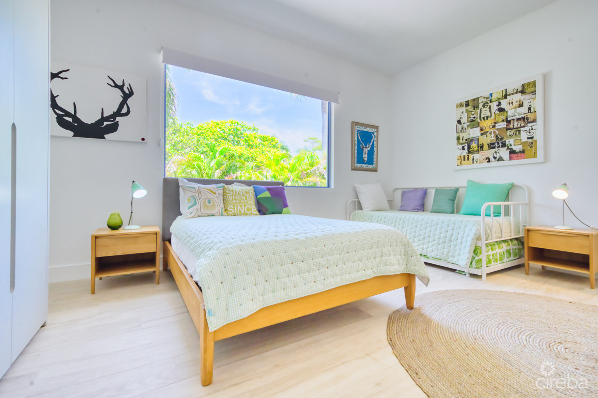 Kai Rose, Cayman Kai Estate