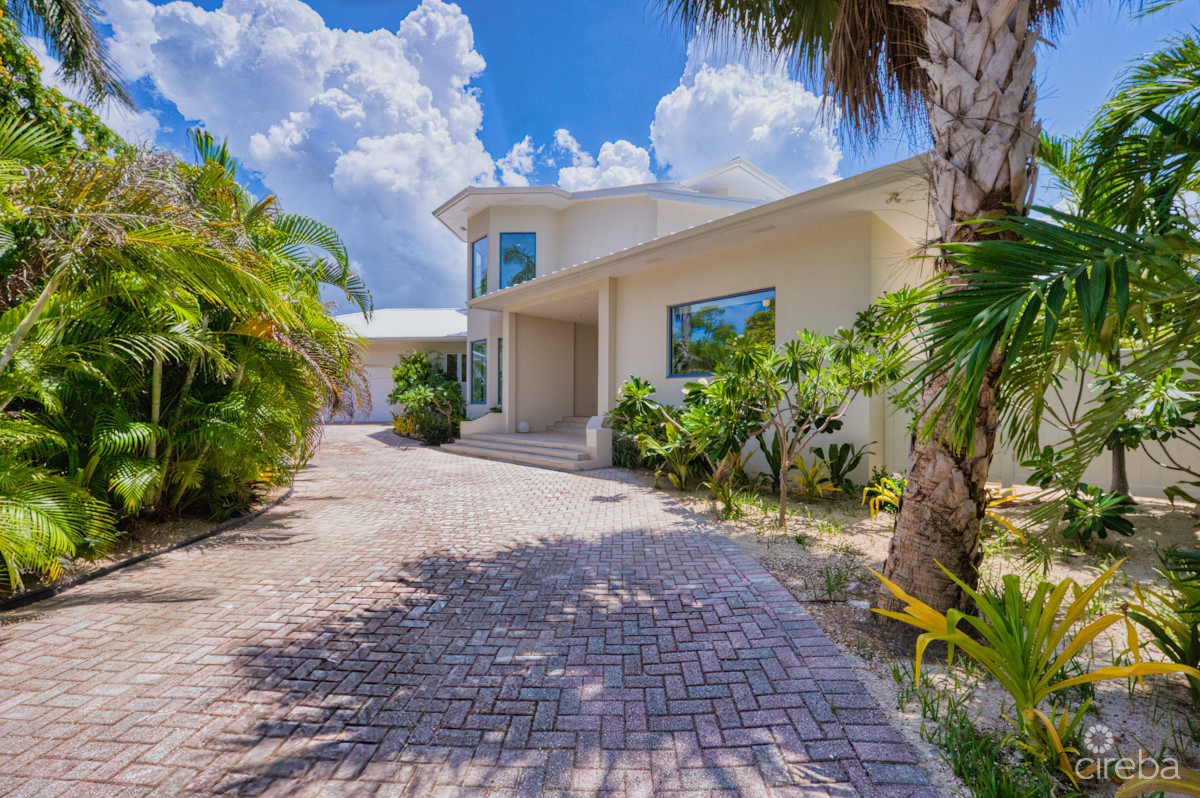 Kai Rose, Cayman Kai Estate