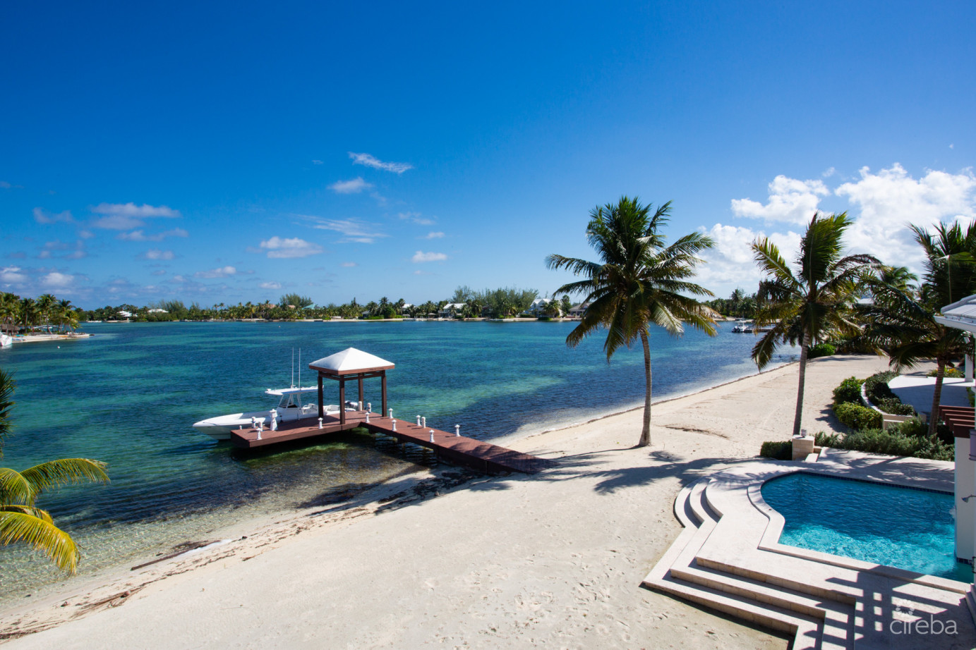 Compound Kai Luxury Estate, Grand Cayman