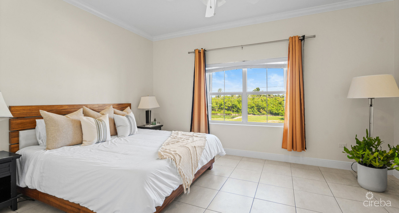 11 Snug Harbour Villas  Lovely 2-bed/ 2-bath Unit In Well-located Community