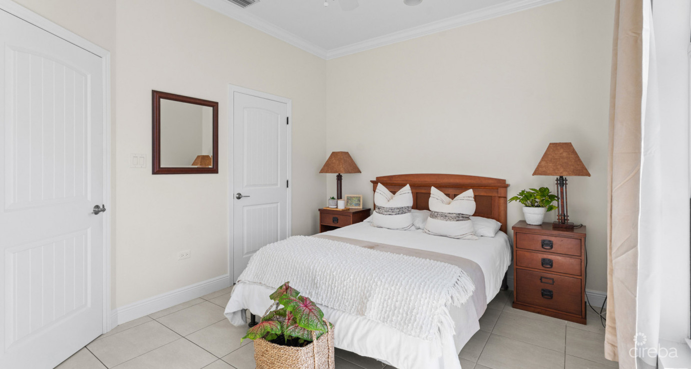 11 Snug Harbour Villas  Lovely 2-bed/ 2-bath Unit In Well-located Community