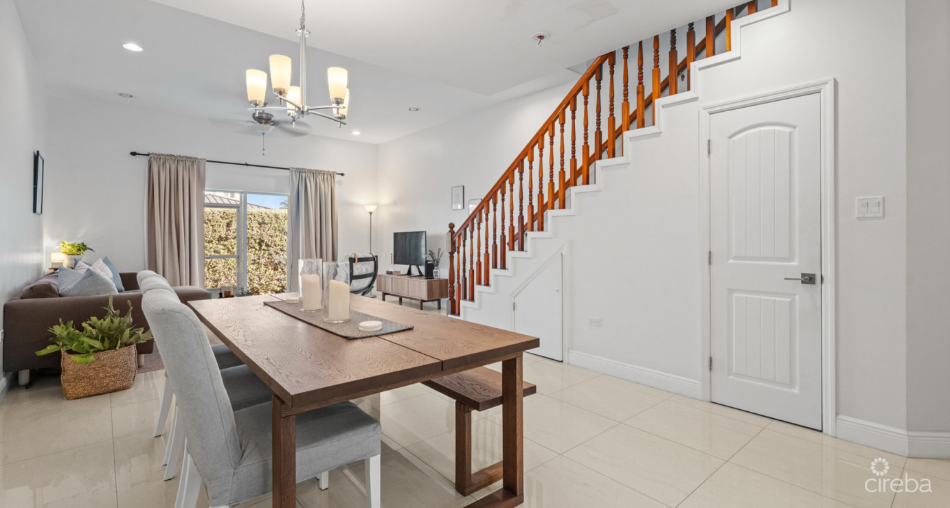 17 Snug Harbour Villas  Fantastic 2-bed/ 2.5 Bath In Highly Sought-after Complex