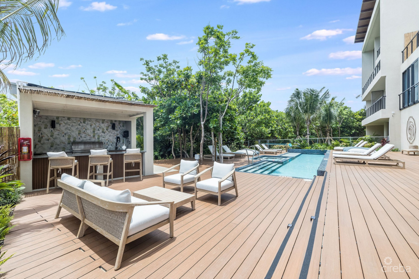 Luxury Vida  Ocean Adventure Eco Lodge