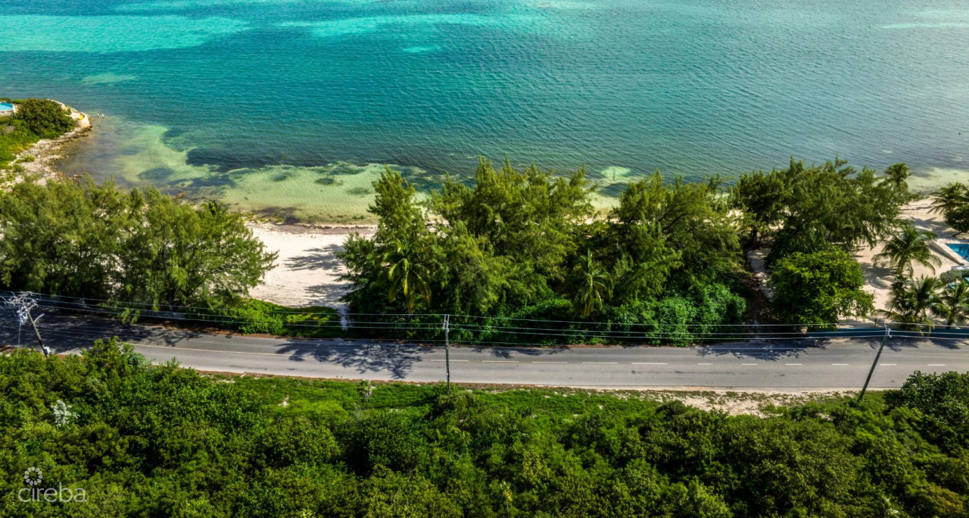 Gun Bay Beachfront Development Site  East End
