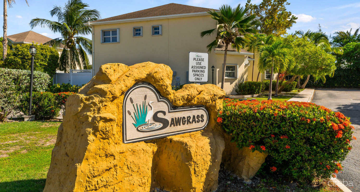 10 Sawgrass  Lovely 2-bed/ 2.5-bath Townhome In Low-density, Family-friendly Setting