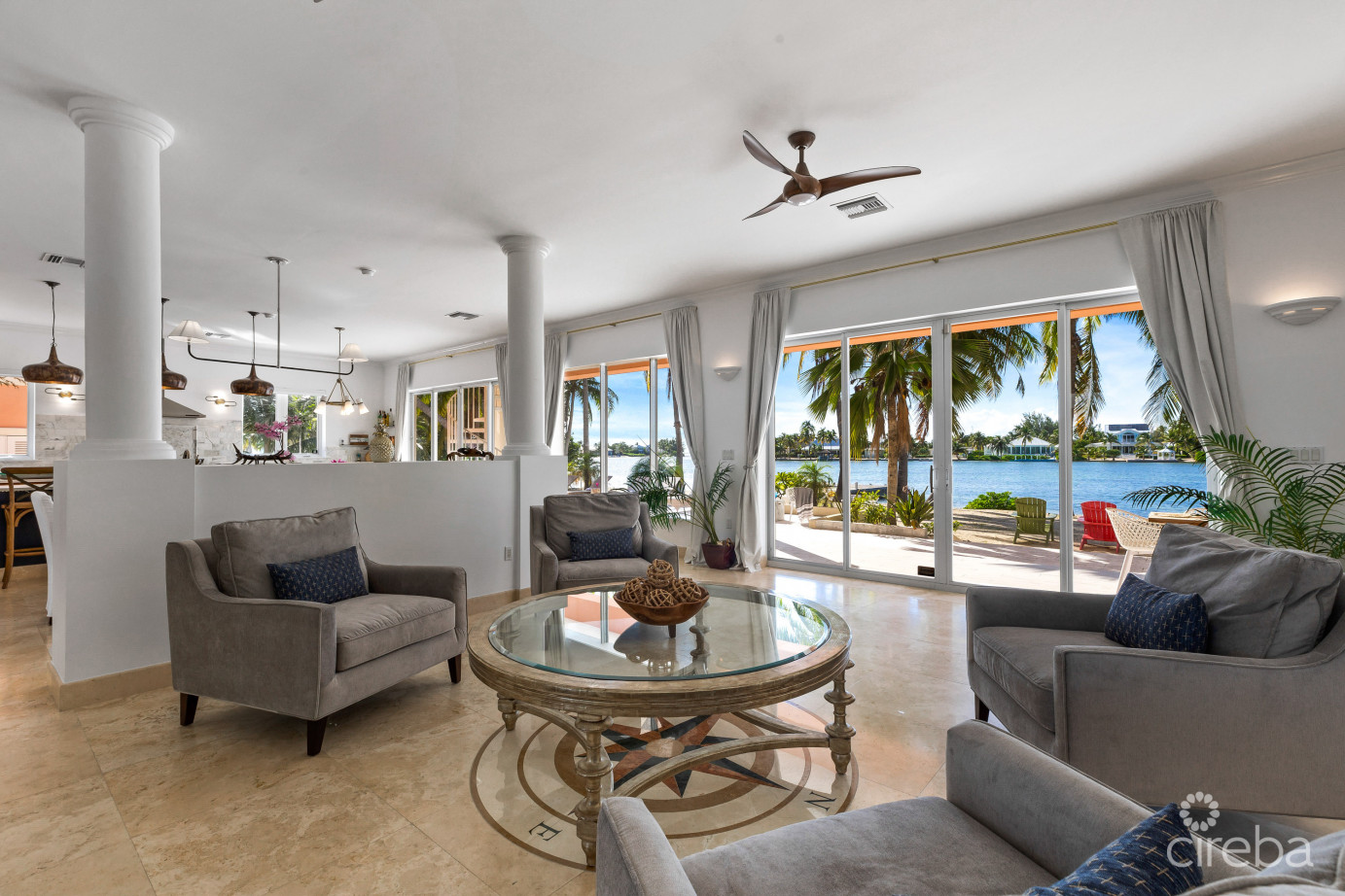 Pieces Of Eight - Rare 200 Ft Beachfront Estate, Cayman Kai / Rum Point