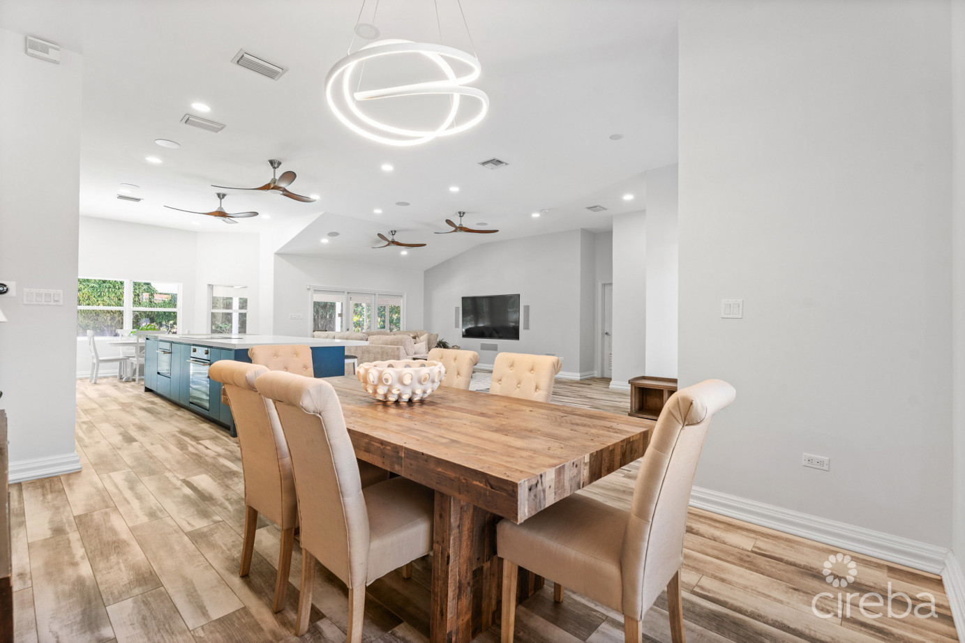 Jacaranda Court 35, South Sound Home