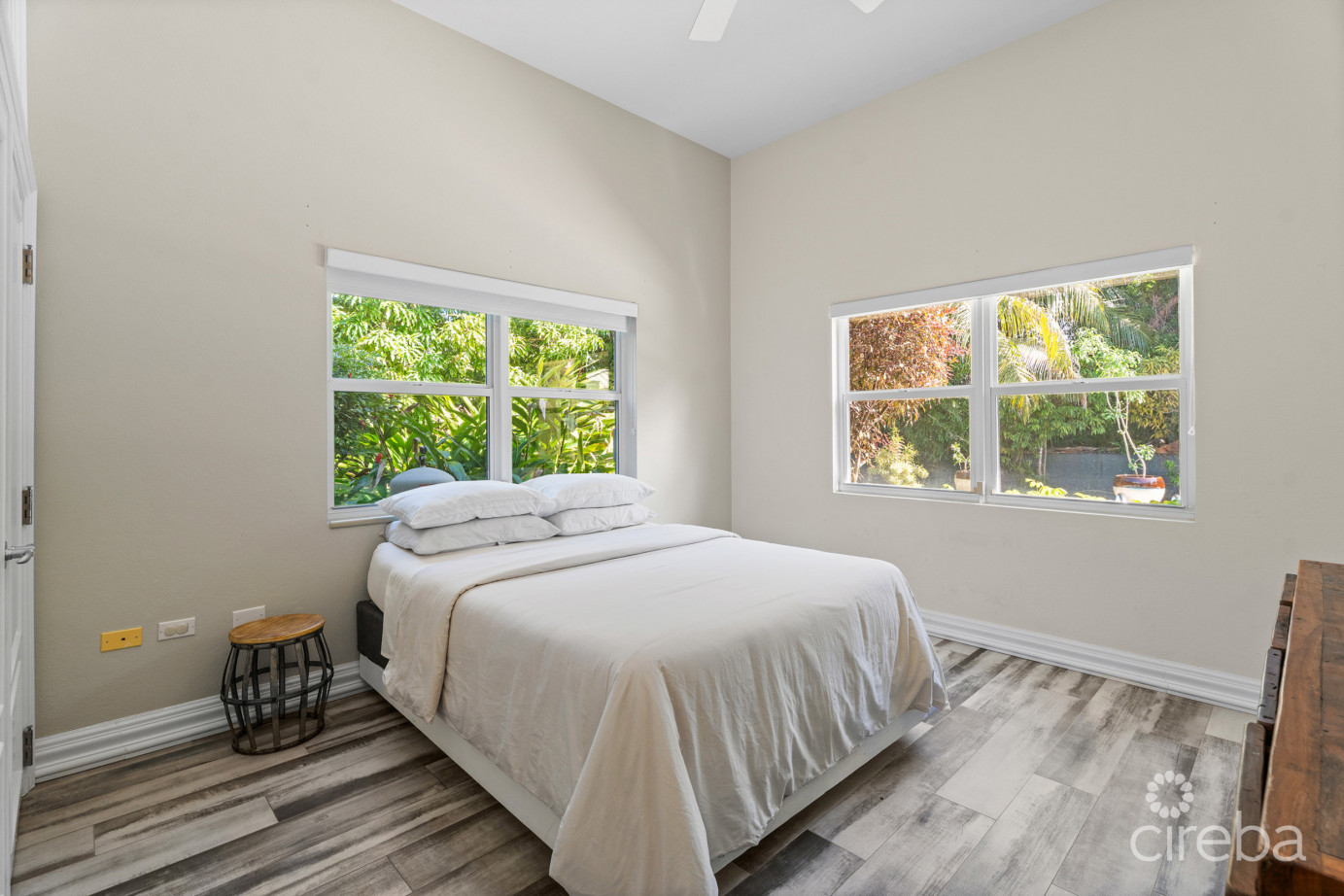 Jacaranda Court 35, South Sound Home